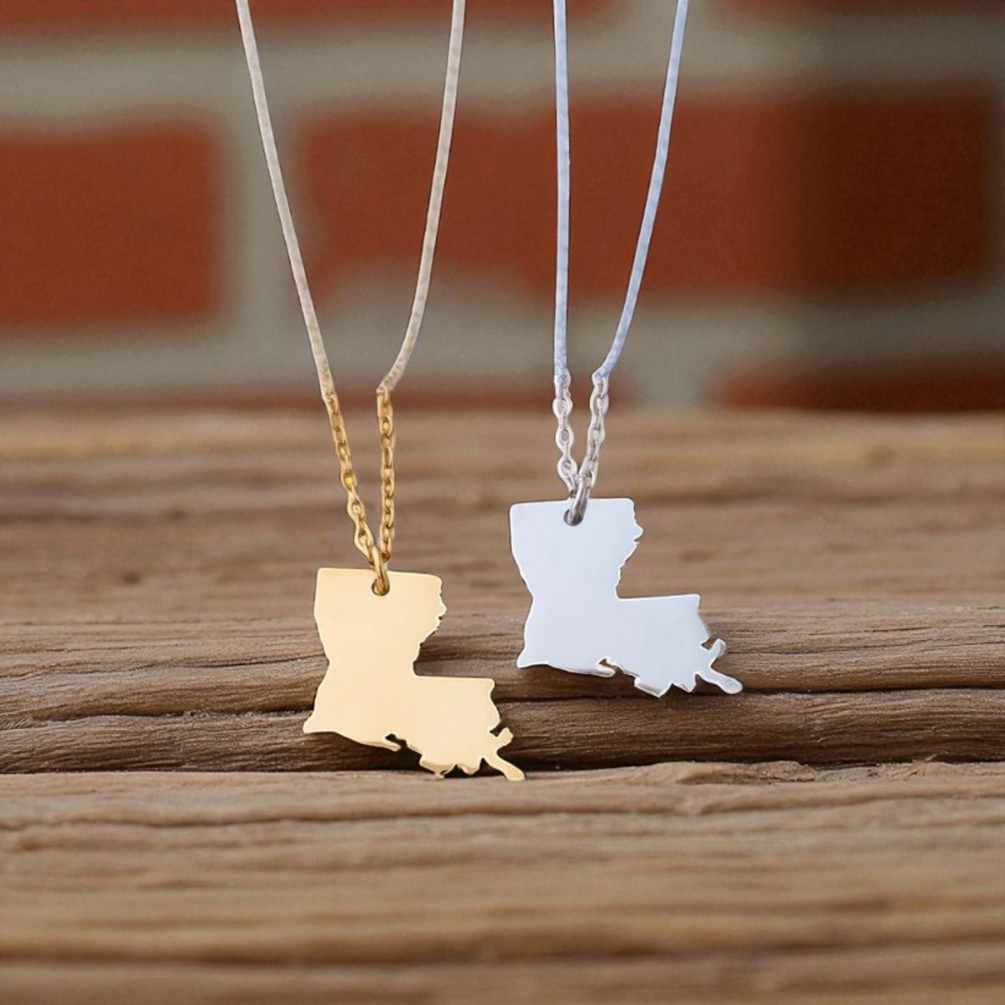 AA000 - Necklace Louisiana Pendant Silver or Gold