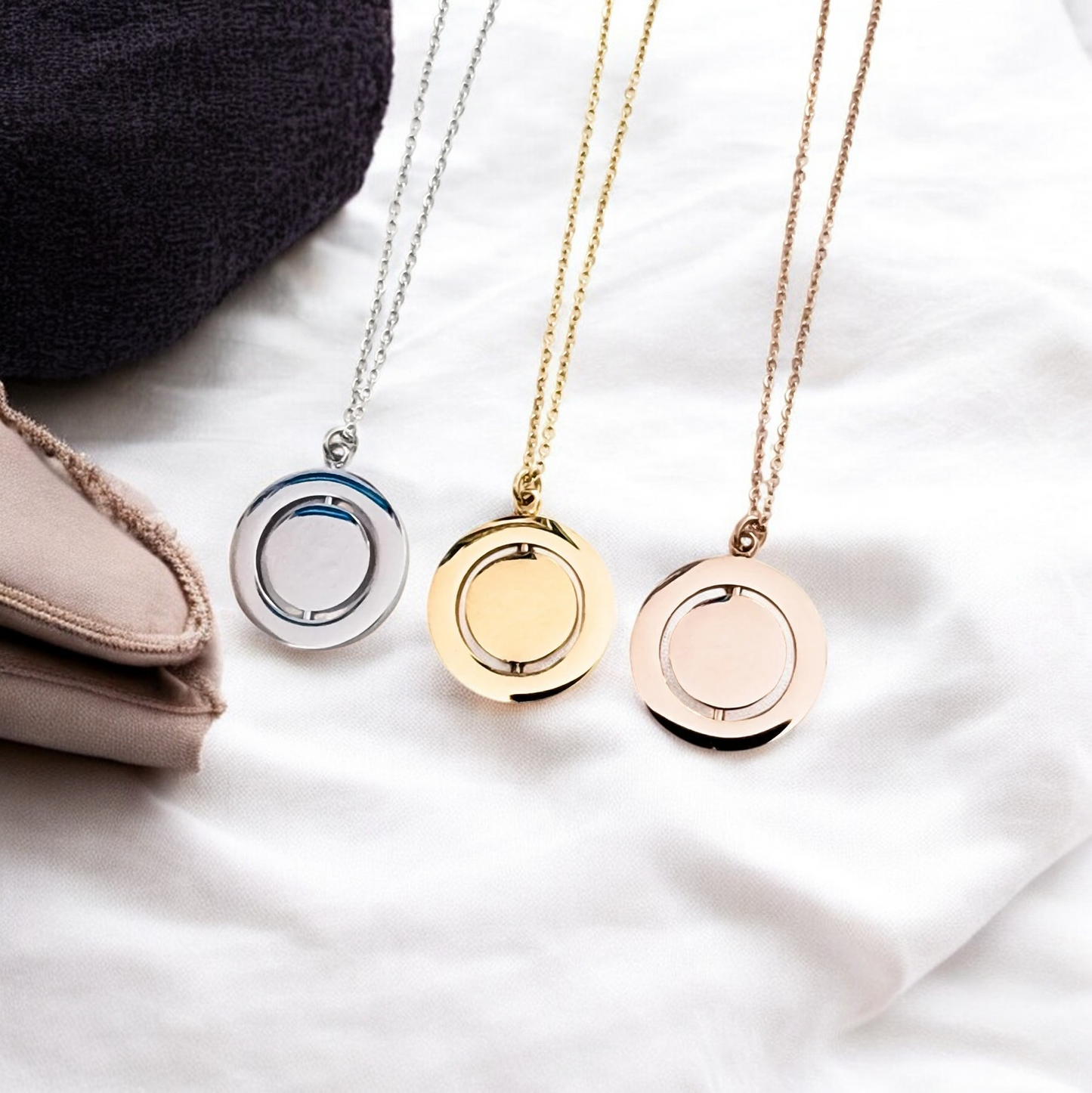 Necklace Pendant, Necklace Rotating Circle Gold, Rose Gold or Silver